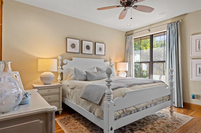 203 Pristine LN, Georgetown, TX 78633