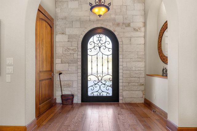 203 Pristine LN, Georgetown, TX 78633