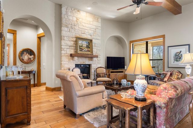 203 Pristine LN, Georgetown, TX 78633