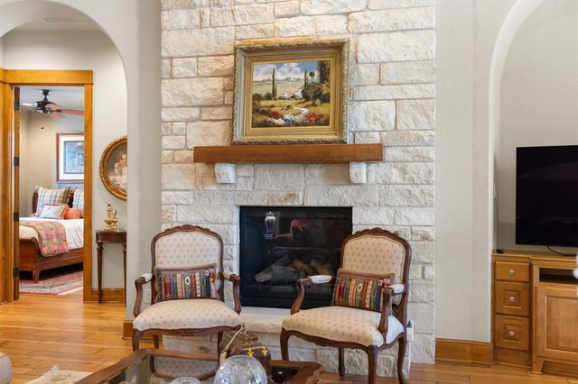 203 Pristine LN, Georgetown, TX 78633