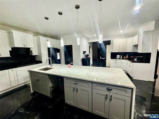 3 Meadow Street, Cresskill, NJ 07626