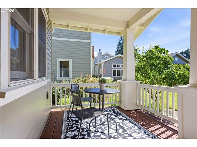 7043 Se CLINTON St, Portland, OR 97206
