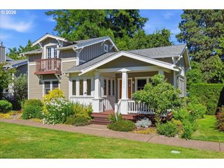 7043 Se CLINTON St, Portland, OR 97206