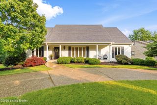 1202 Garden Creek Cir, Louisville, KY 40223