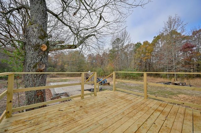 145 W Polk Road 76, Mena, AR 71953