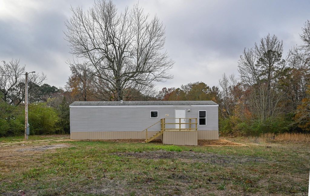 145 W Polk Road 76, Mena, AR 71953