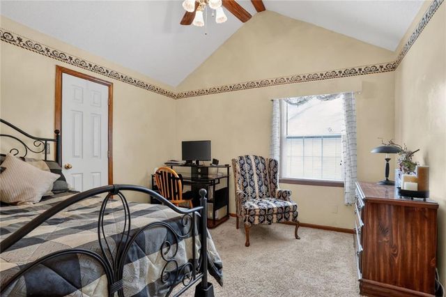 8442 Lakeview Avenue, Lenexa, KS 66219