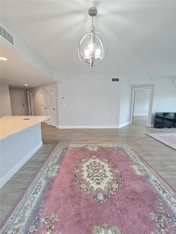 960 STARKEY ROAD 9206, Largo, FL 33771