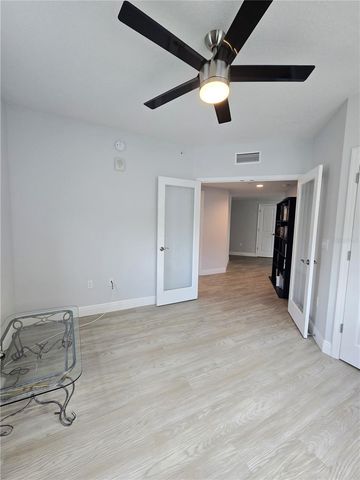 960 STARKEY ROAD 9206, Largo, FL 33771