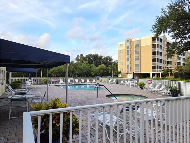 960 STARKEY ROAD 9206, Largo, FL 33771