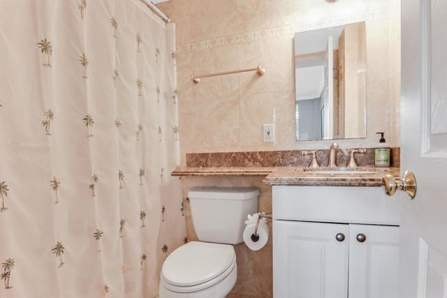 139 Sunrise Avenue 103, Palm Beach, FL 33480