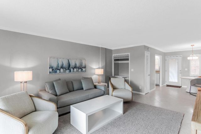 139 Sunrise Avenue 103, Palm Beach, FL 33480