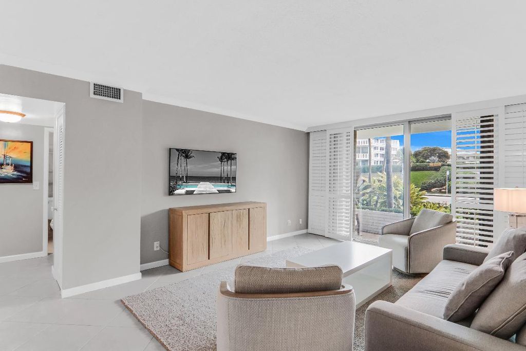 139 Sunrise Avenue 103, Palm Beach, FL 33480