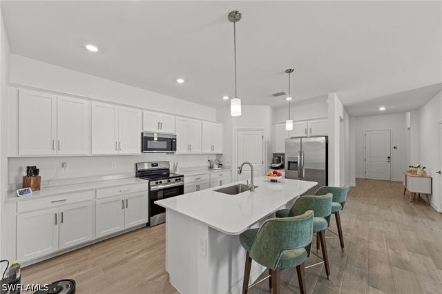 10542 Timber Creek DR, Fort Myers, FL 33913