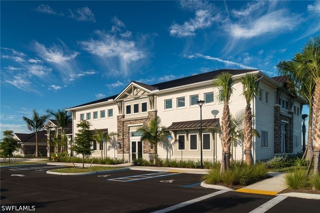 10542 Timber Creek DR, Fort Myers, FL 33913