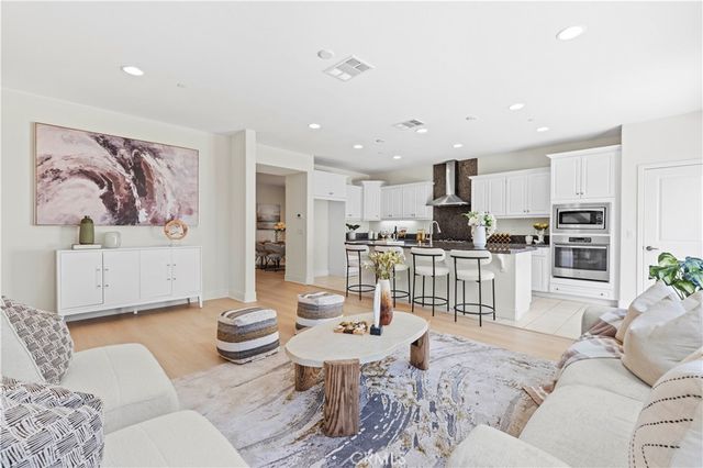 12858 Merdian St, Eastvale, CA 92880