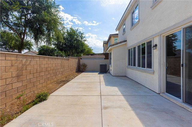 12858 Merdian St, Eastvale, CA 92880