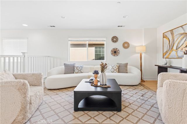 12858 Merdian St, Eastvale, CA 92880