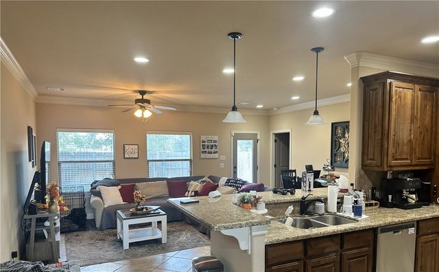 1738 Lonetree Drive, College Station, TX 77845