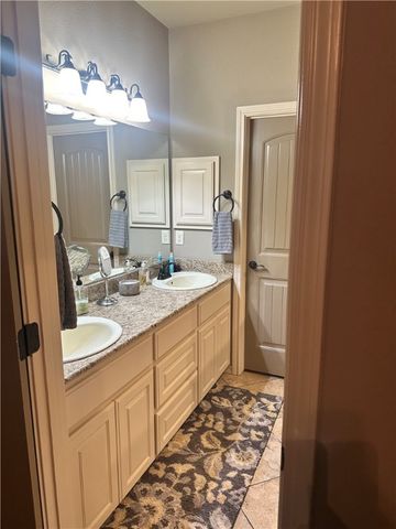 1738 Lonetree Drive, College Station, TX 77845