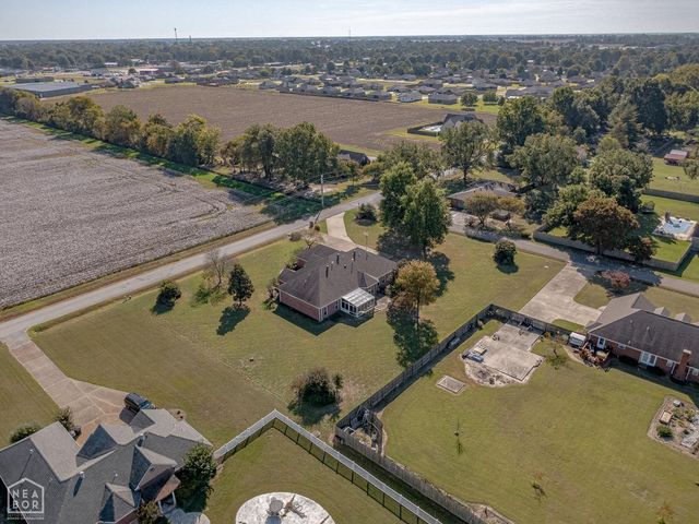 901 Balcom Lane, Trumann, AR 72472