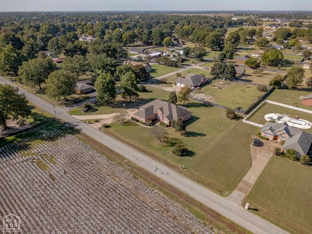 901 Balcom Lane, Trumann, AR 72472
