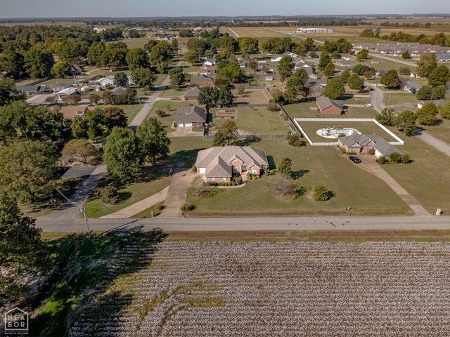 901 Balcom Lane, Trumann, AR 72472