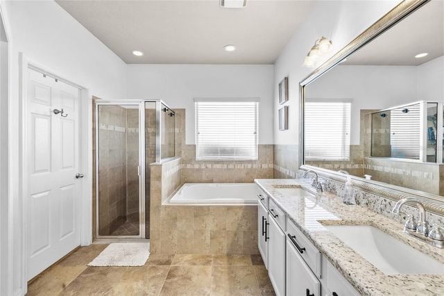 15814 STARLING WATER DRIVE, Lithia, FL 33547