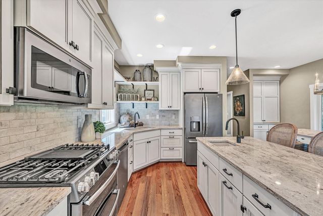 95 Watersong CIR, Union Hall, VA 24176