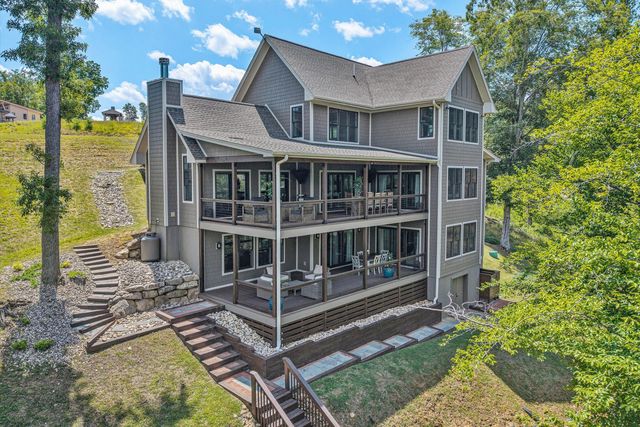 95 Watersong CIR, Union Hall, VA 24176