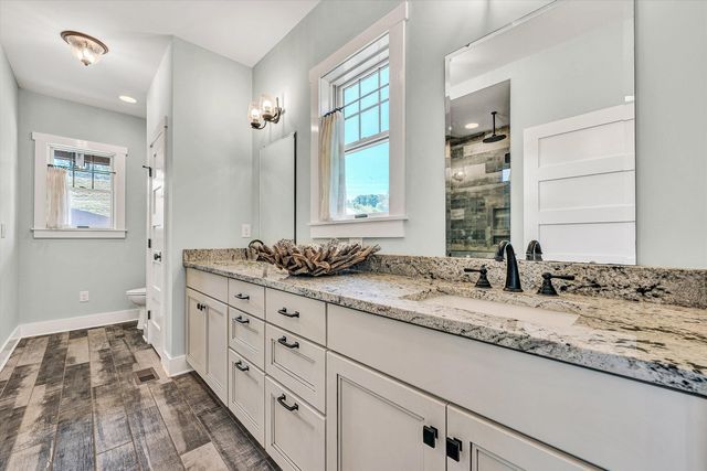 95 Watersong CIR, Union Hall, VA 24176