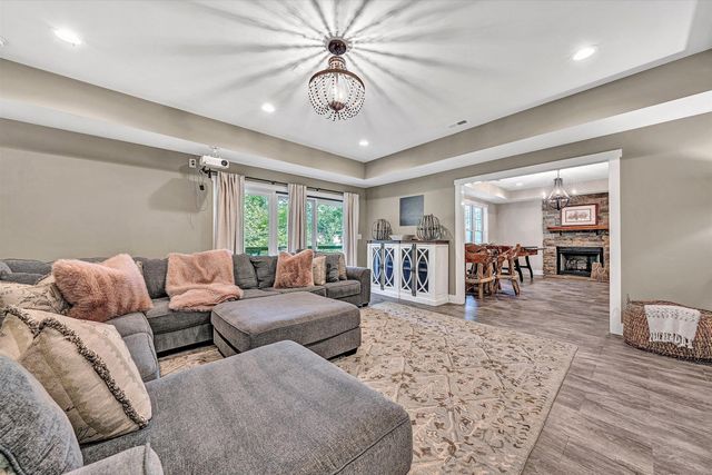 95 Watersong CIR, Union Hall, VA 24176