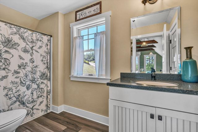 95 Watersong CIR, Union Hall, VA 24176