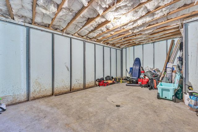 95 Watersong CIR, Union Hall, VA 24176