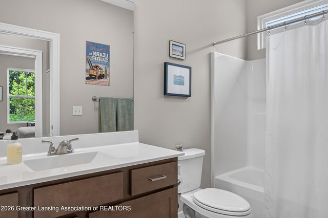 1533 Lytell Johnes Path 84, Williamston, MI 48895