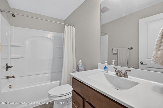 1533 Lytell Johnes Path 84, Williamston, MI 48895