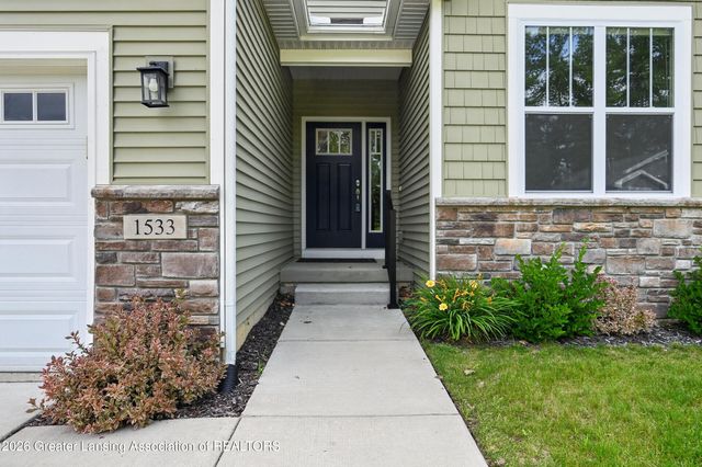 1533 Lytell Johnes Path 84, Williamston, MI 48895