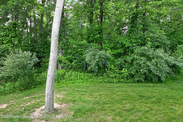 1533 Lytell Johnes Path 84, Williamston, MI 48895