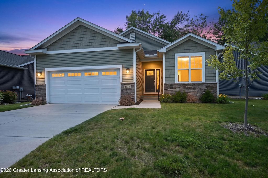 1533 Lytell Johnes Path 84, Williamston, MI 48895