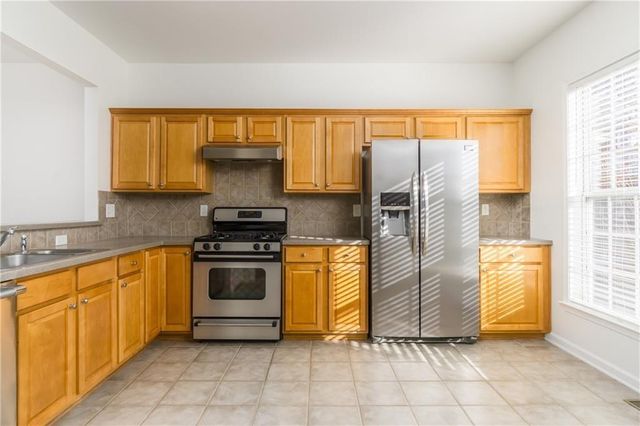 4016 Edgecomb Drive, Roswell, GA 30075