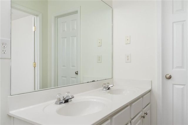 4016 Edgecomb Drive, Roswell, GA 30075