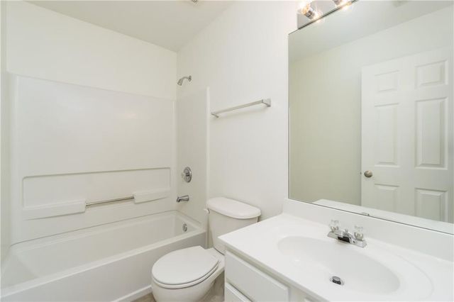 4016 Edgecomb Drive, Roswell, GA 30075