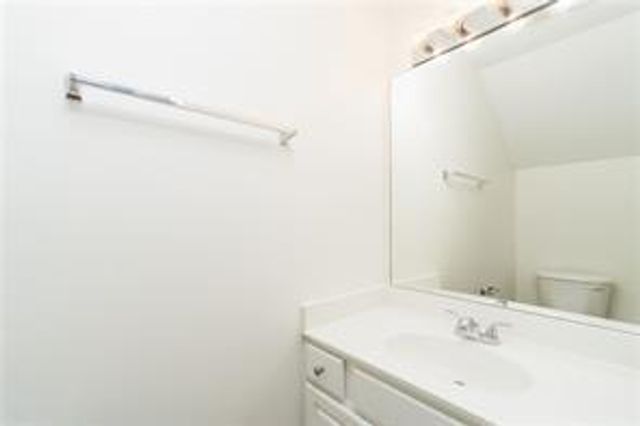 4016 Edgecomb Drive, Roswell, GA 30075