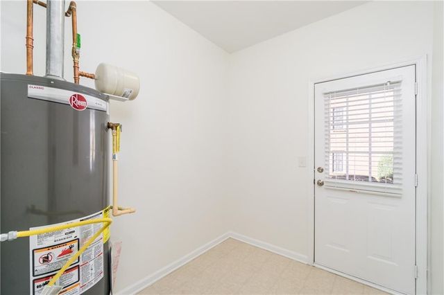 4016 Edgecomb Drive, Roswell, GA 30075