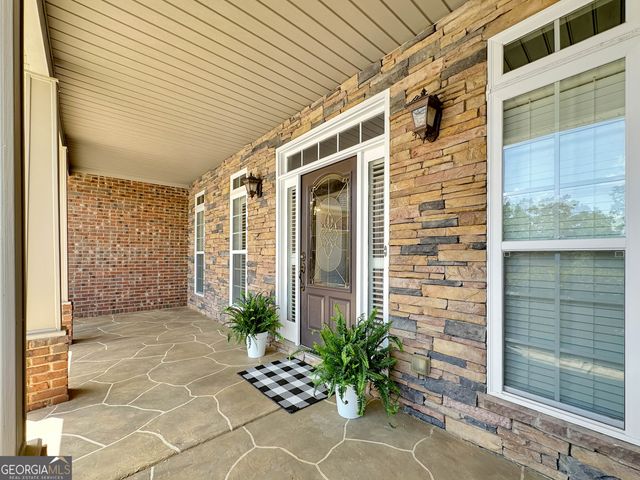 211 English Oaks Lane, Mcdonough, GA 30253