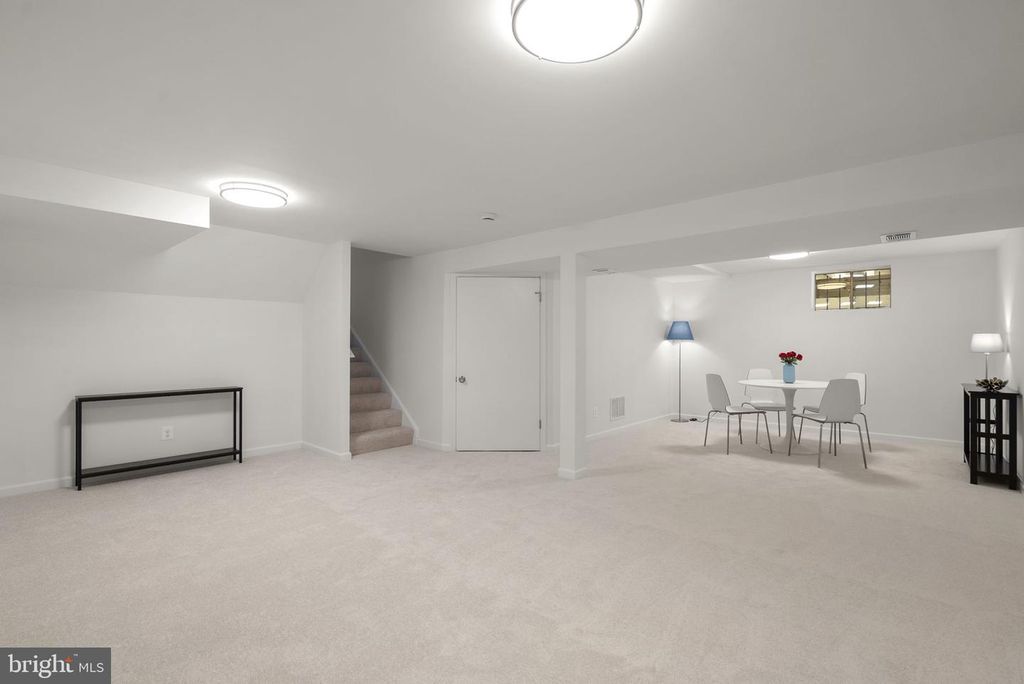 Image 19 of property listing at 12500 PARKTON ST, Fort Washington, MD 20744