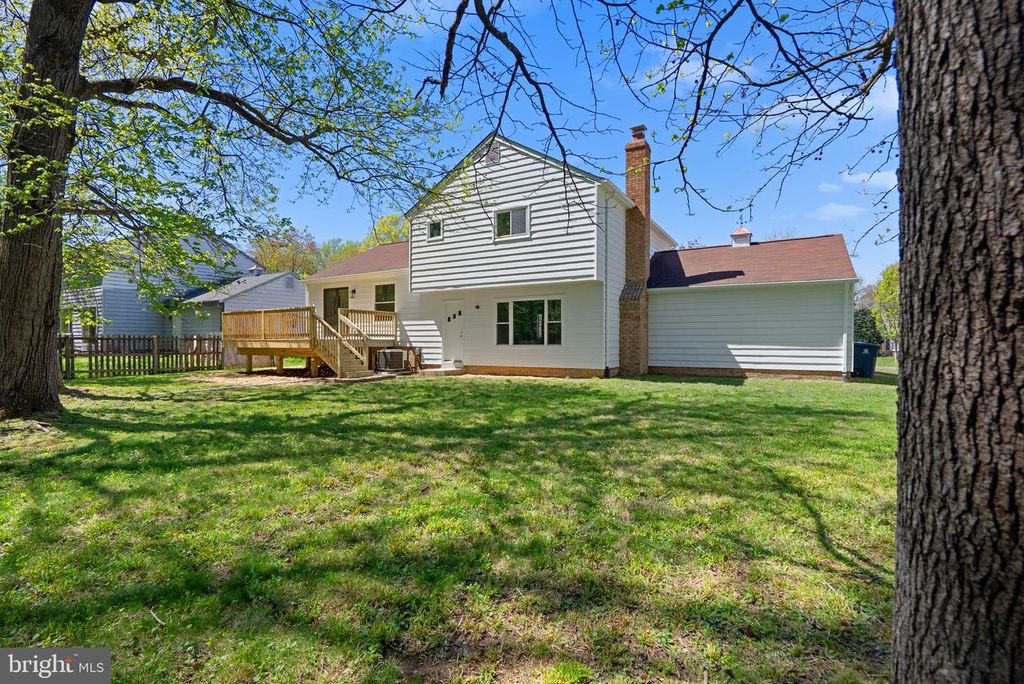 Image 23 of property listing at 12500 PARKTON ST, Fort Washington, MD 20744