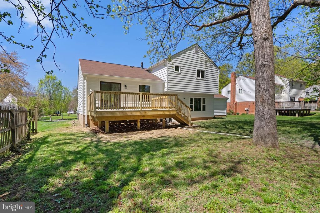 Image 24 of property listing at 12500 PARKTON ST, Fort Washington, MD 20744