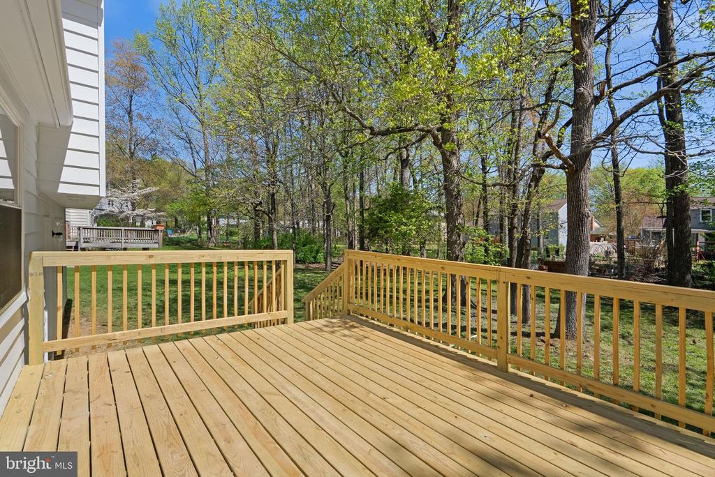 Image 8 of property listing at 12500 PARKTON ST, Fort Washington, MD 20744