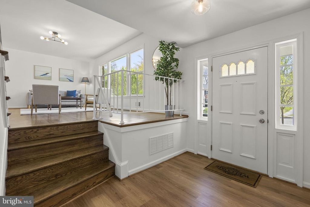 Image 9 of property listing at 12500 PARKTON ST, Fort Washington, MD 20744